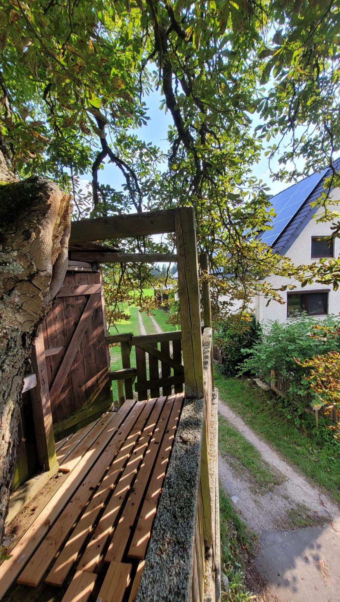 Ruhig gelegene, top moderne Ferienwohnung Neuhaus an Der Eger Exterior foto